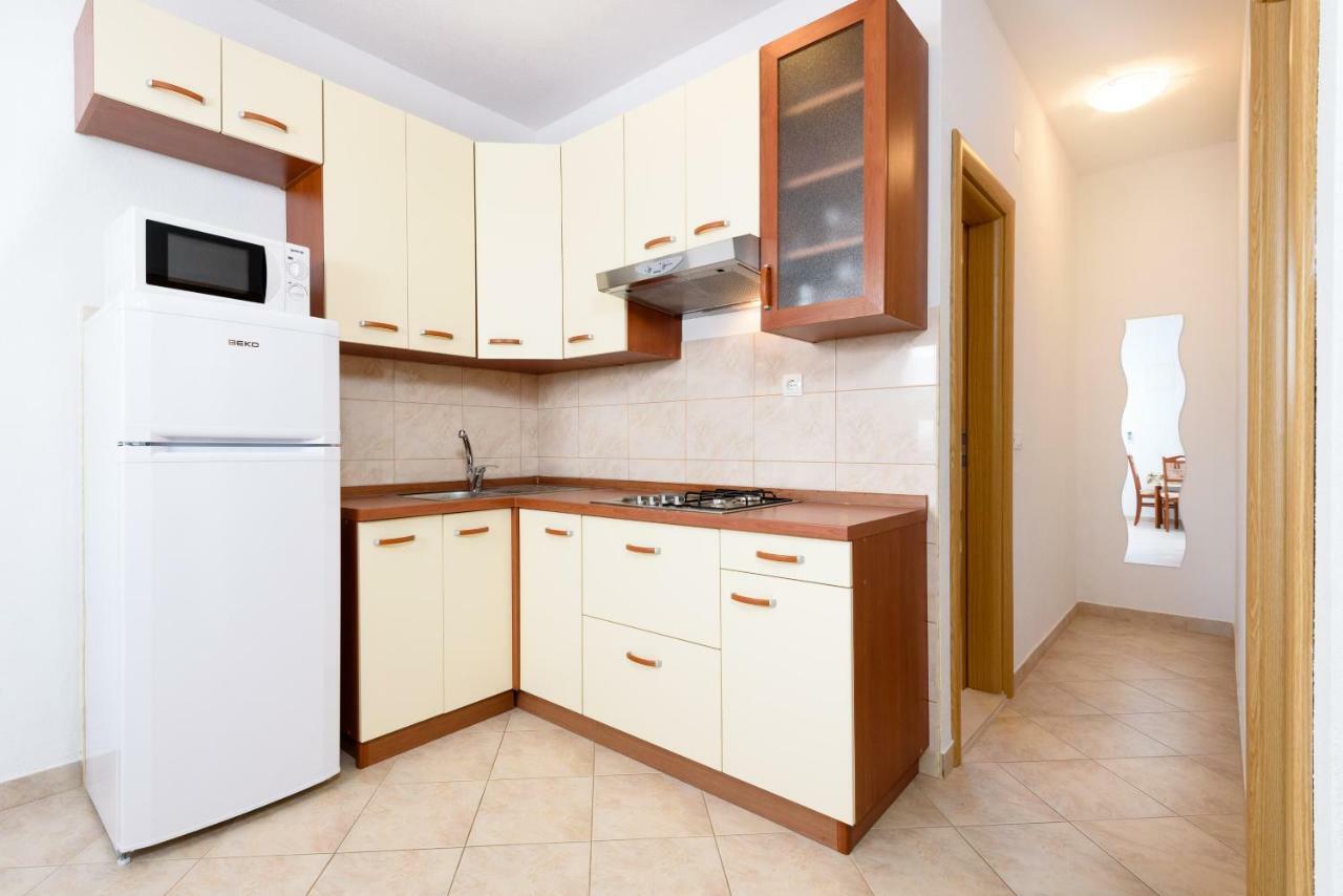 Apartmani Beran Seget Vranjica Exterior photo